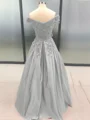Ballkjole/Prinsesse Bare Skuldre Gulvlengde Satin Ballkjole med Applikasjoner Blonder