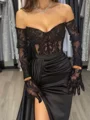 Sheath Sweetheart Lange ermer Applikasjoner Blonder Sweep/Børste train Silkeeaktig Sateng Korsett Kjole