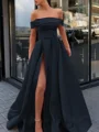 A-line kjole Bare Skuldre Sweep/Børste train Satin Ballkjole med Benspalte