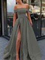 A-line kjole Bare Skuldre Sweep/Børste train Satin Ballkjole med Benspalte