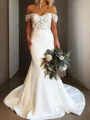 Sheath Bare Skuldre Sweep/Børste train Strekk Crêpe Brudekjoleres med Applikasjoner Blonder