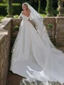 A-line kjole Bare Skuldre Katedral Slep Satin Brudekjoleres