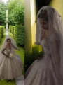 Ballkjole/Prinsesse V-hals Gulvlengde Tyll Brudekjoleres Med Profilering