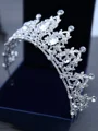 Elegante Legering Med Rhinestone Hodepynt For Kvinner