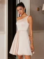 A-line kjole En skuldret Kort/Mini Satin Kjole