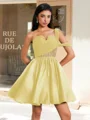 Ballkjole/Prinsesse En skuldret Plissert Kort/Mini Satin Korsett Kjole
