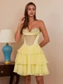 A-line kjole Sweetheart Brusende Volanger Kort/Mini Chiffong Korsett Kjole