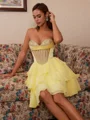 A-line kjole Sweetheart Brusende Volanger Kort/Mini Chiffong Korsett Kjole