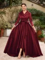 A-line kjole kjole Satin Ruched V-hals Lange ermer Asymmetrisk Brudens Mor Kjole