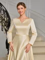 A-line kjole V-hals Lange ermer Asymmetrisk Charmeuse Brudens Mor Kjole