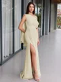 Sheath En skuldret Plissert Gulvlengde Chiffong Korsett Ballkjole