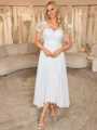 A-line kjole V-hals Kortermer Applikasjoner Blonder Asymmetrisk Chiffong Brudekjoler